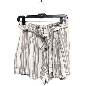 American Eagle Shorts Paper Bag Vertical Stripe Button Accent Pockets Medium
